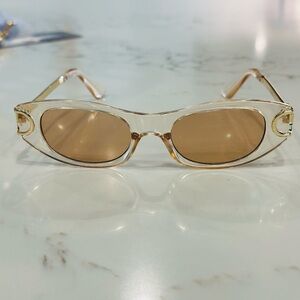 Stylish Oval Sunglasses with Brown Lenses